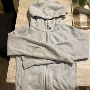 Size 8 Lululemon Scuba Hoodie